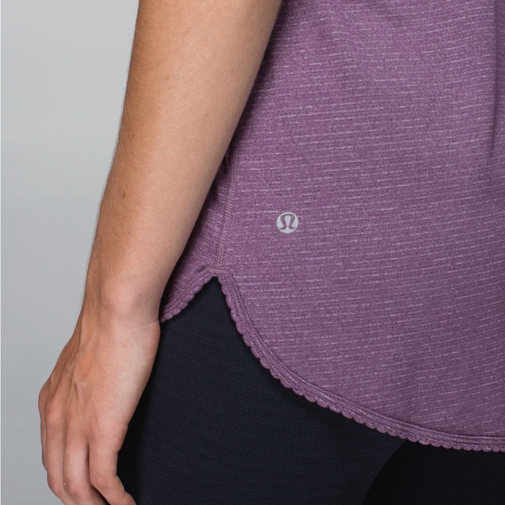 Lululemon 105 F Singlet Tank — Heathered Purple Fog (Size 8) Long Loose Tanktop - Picture 4 of 10